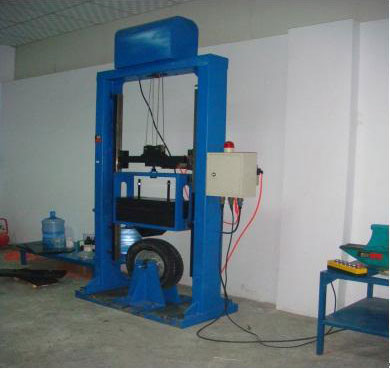 车轮径向冲击试验机